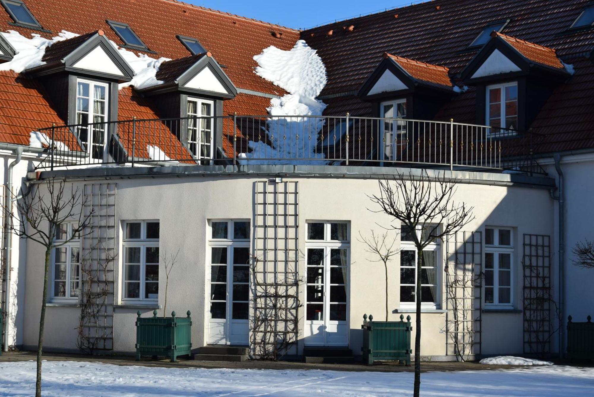 Palac I Folwark Nemino Sierakowice  外观 照片