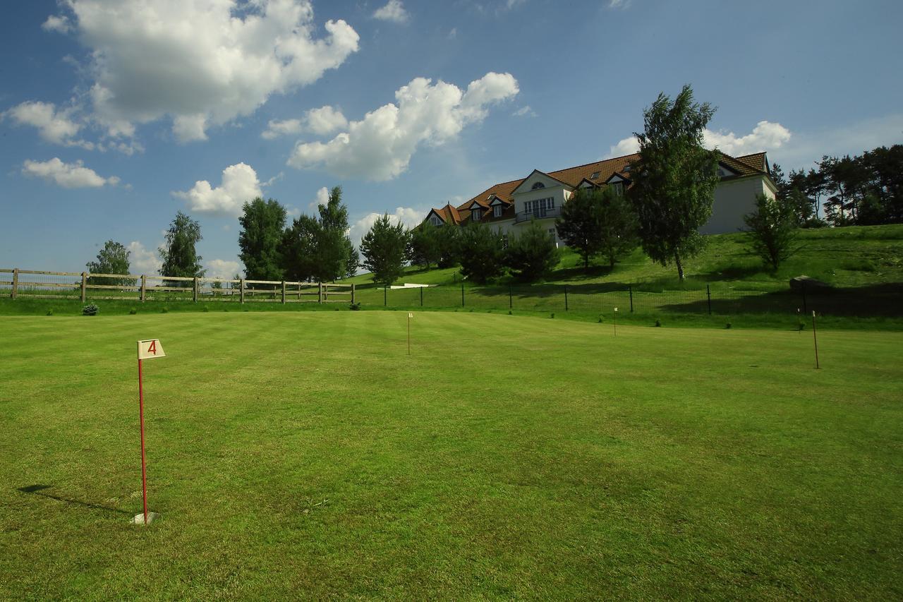 Palac I Folwark Nemino Sierakowice  外观 照片