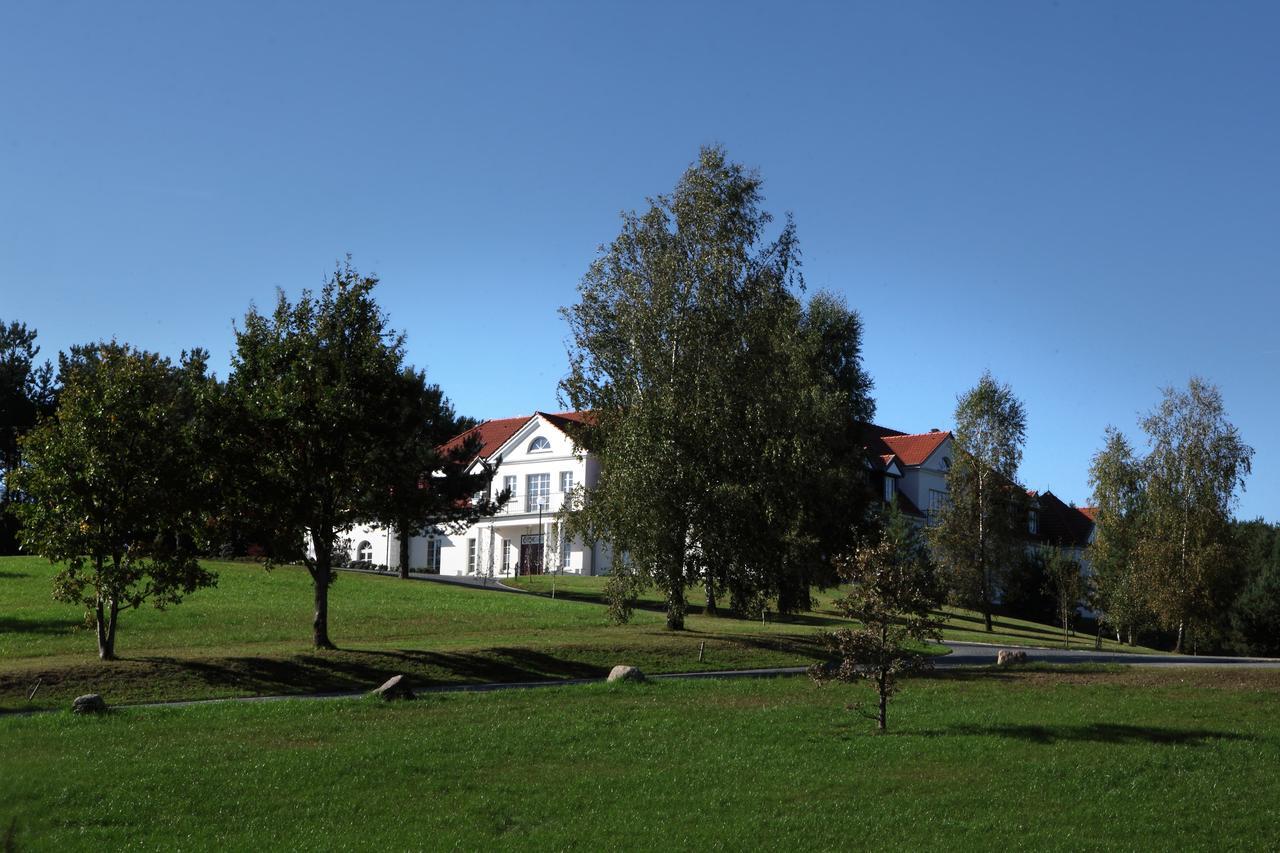 Palac I Folwark Nemino Sierakowice  外观 照片