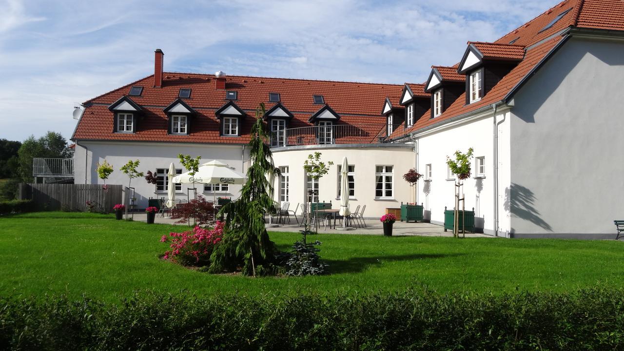Palac I Folwark Nemino Sierakowice  外观 照片